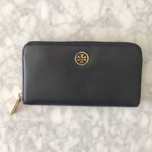 Tory Burch Robinson Zip Continental Wallet
